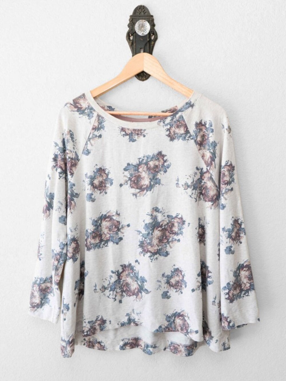 J Jill Sweatshirt Womens XL Floral Cotton Beige Raglan High Low Relaxed Pullover